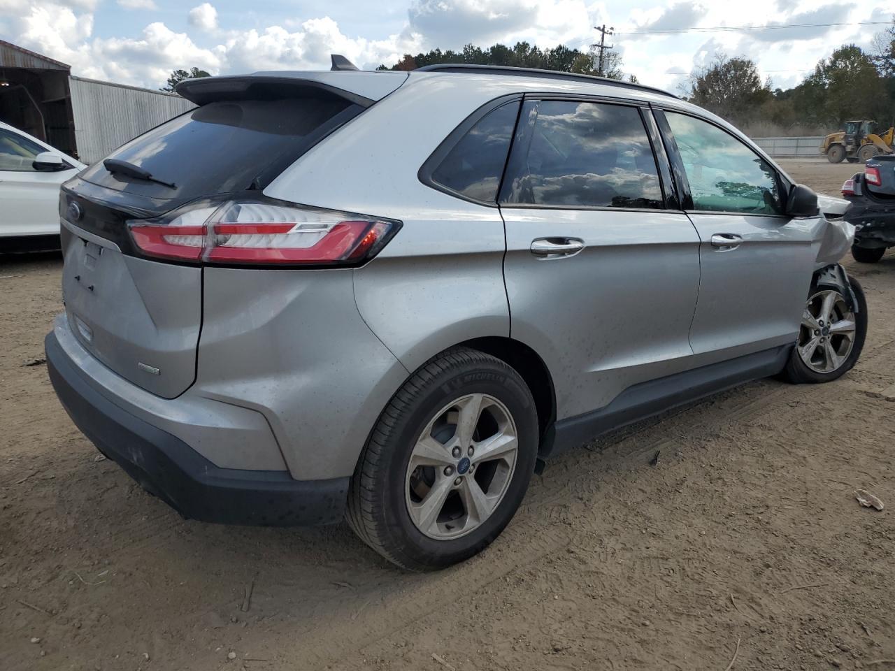 2020 Ford Edge Se - Фото 3
