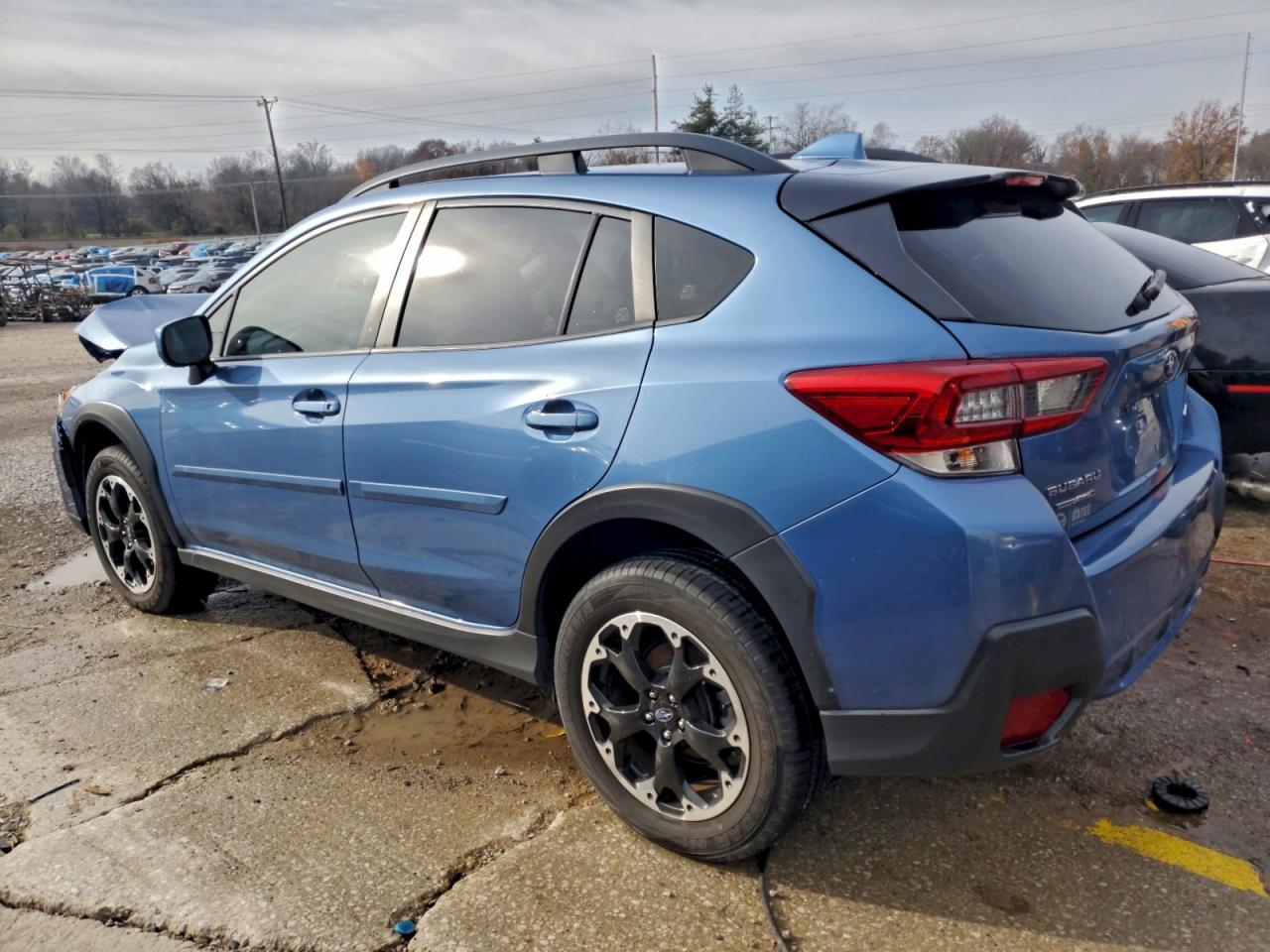2023 Subaru Crosstrek Premium - Image 2