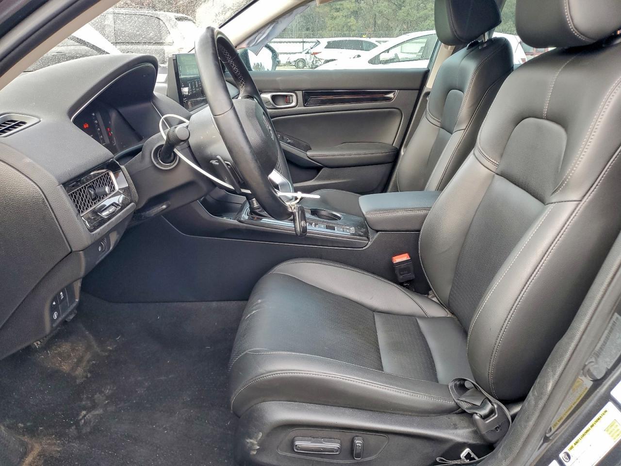 2024 Honda Civic Touring - Image 7