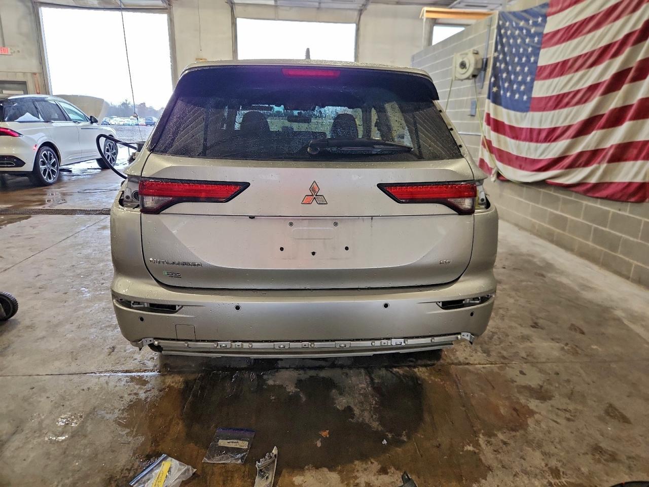 2023 Mitsubishi Outlander Se - Фото 6