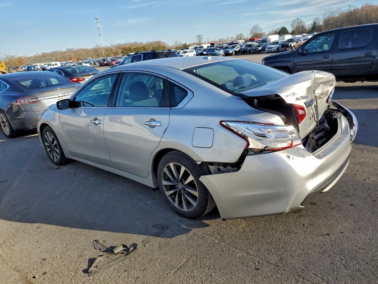 2017 Nissan Altima 2.5 - Image 2