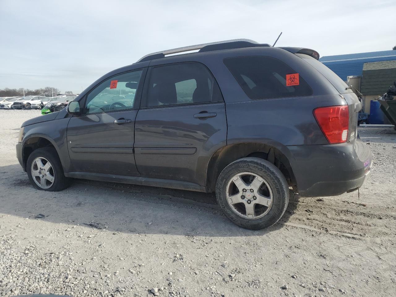 2007 Pontiac Torrent - Image 2