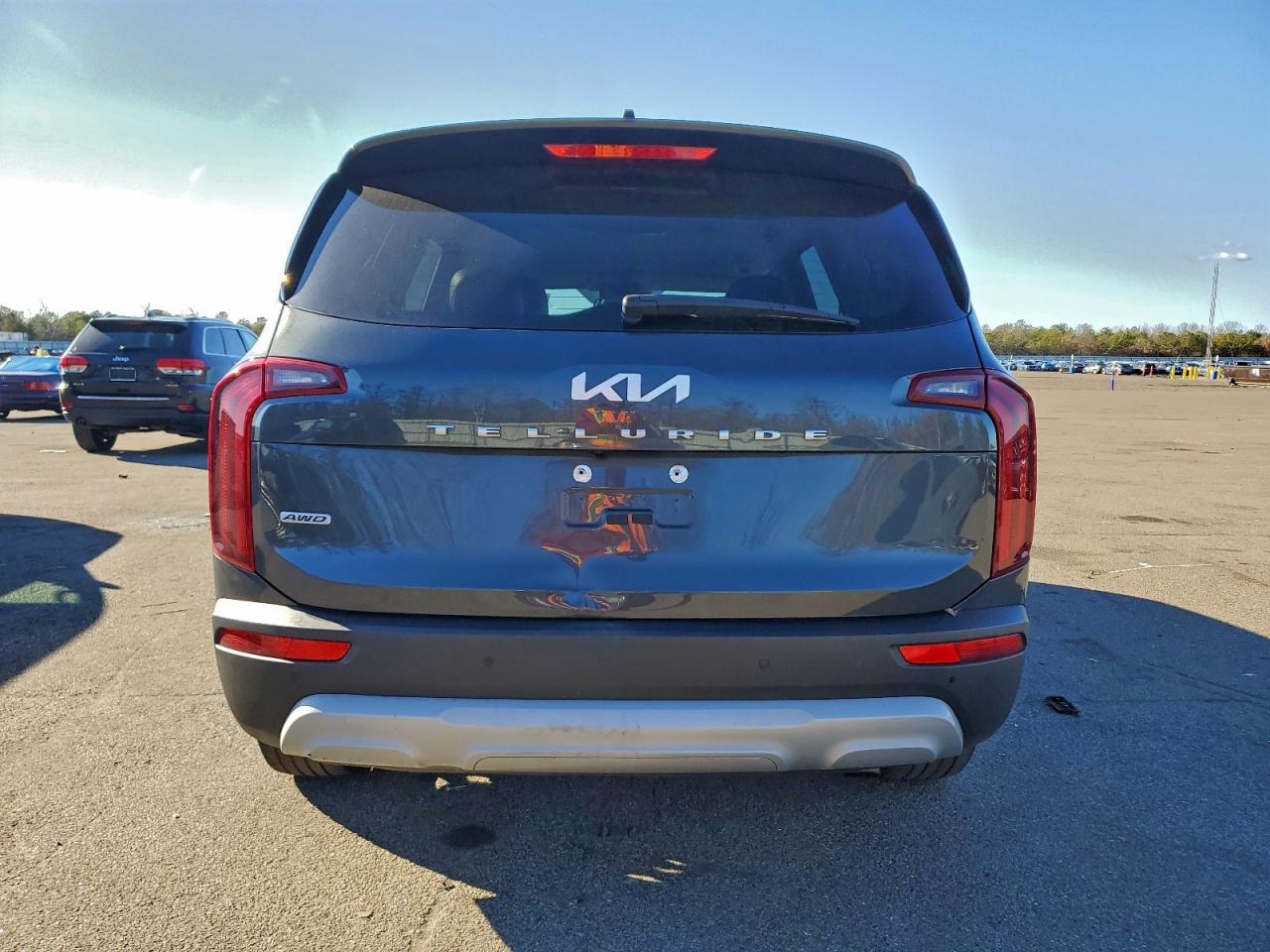 2022 Kia Telluride Lx - Image 6
