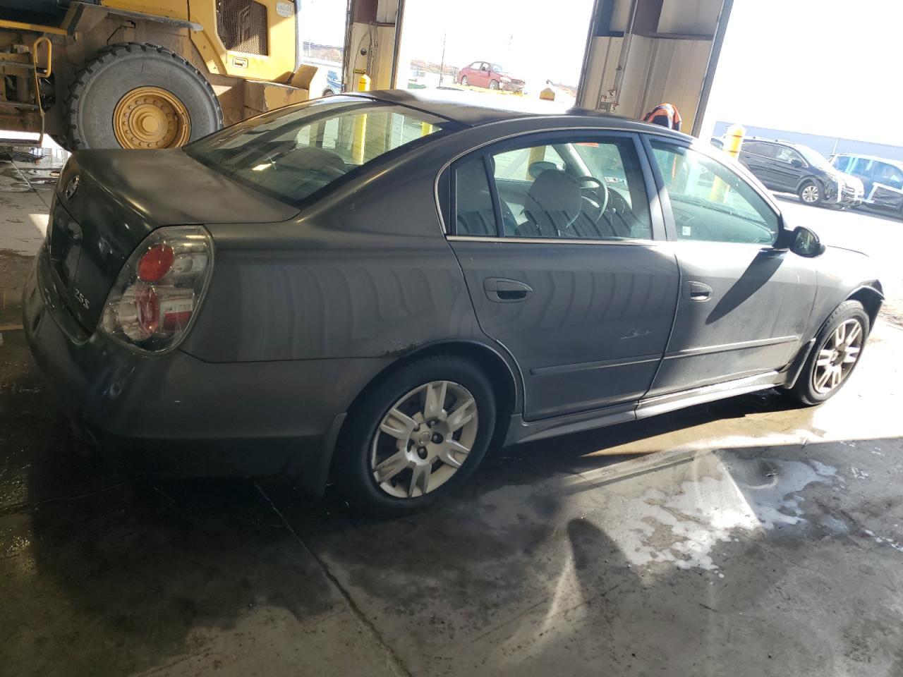 2005 Nissan Altima 2.5 - Фото 3