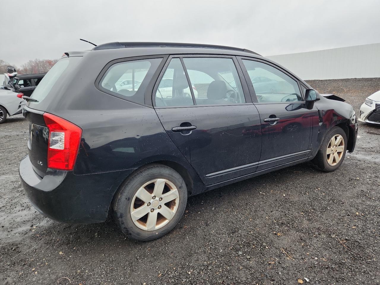 2008 Kia Rondo Base - Фото 3