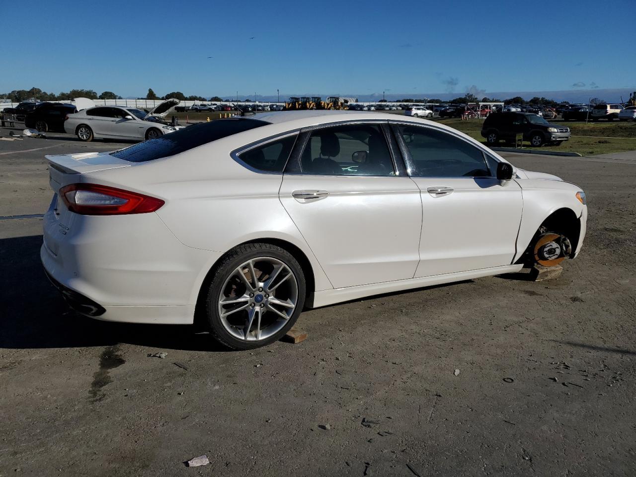 2014 Ford Fusion Titanium - Фото 3