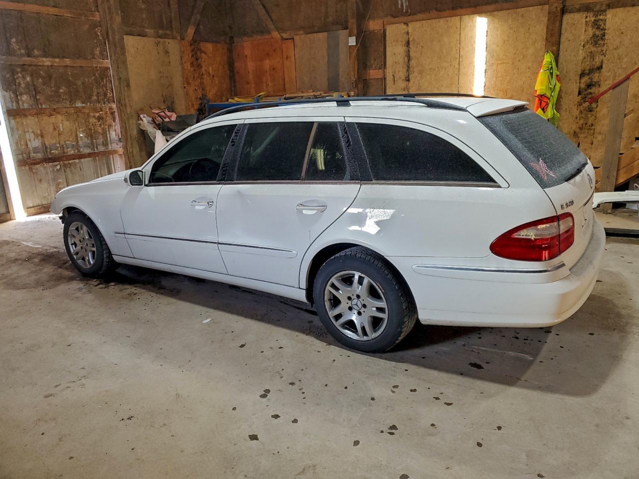 2004 Mercedes-Benz E 320 4Matic - Image 2