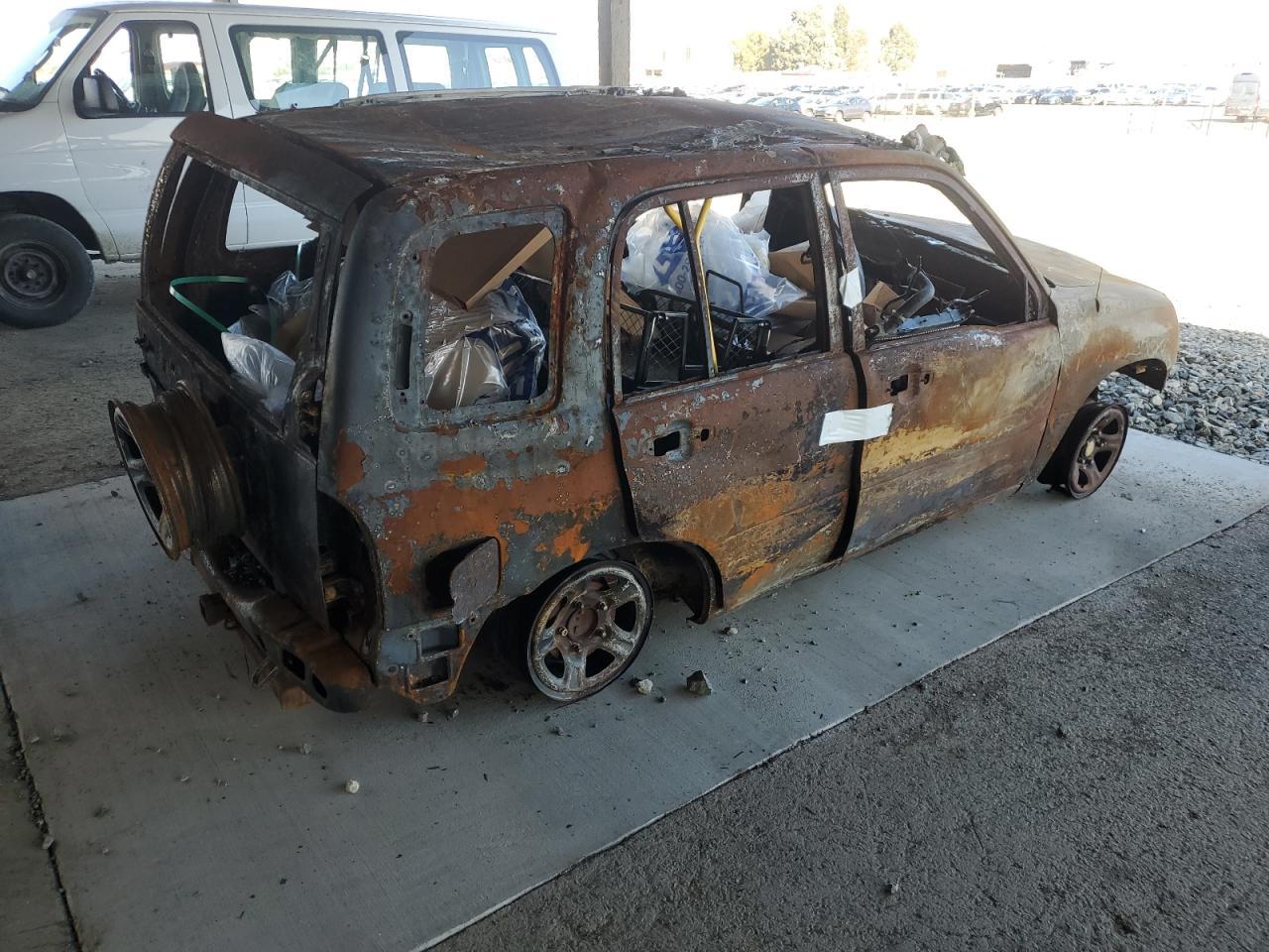 2002 Chevrolet Tracker - Фото 3