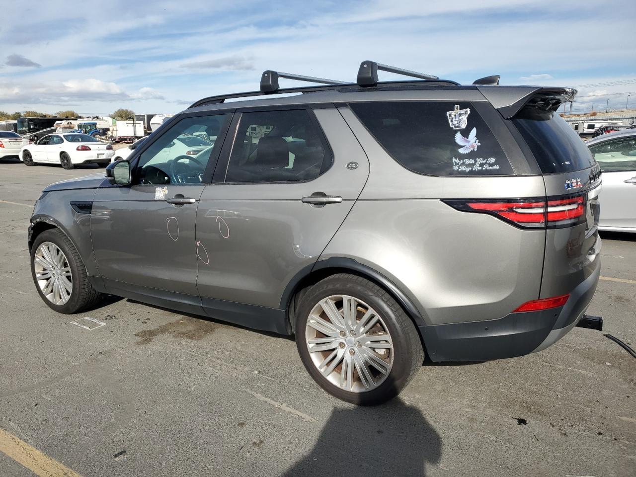 2017 Land Rover Discovery First Edition - Фото 2
