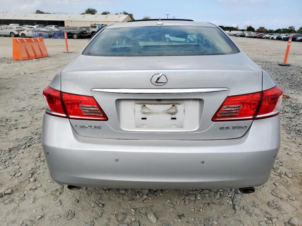 2010 Lexus Es 350 - Image 6