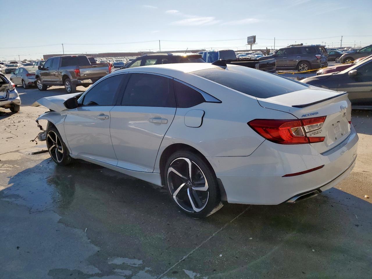 2022 Honda Accord Sport Se - Image 2