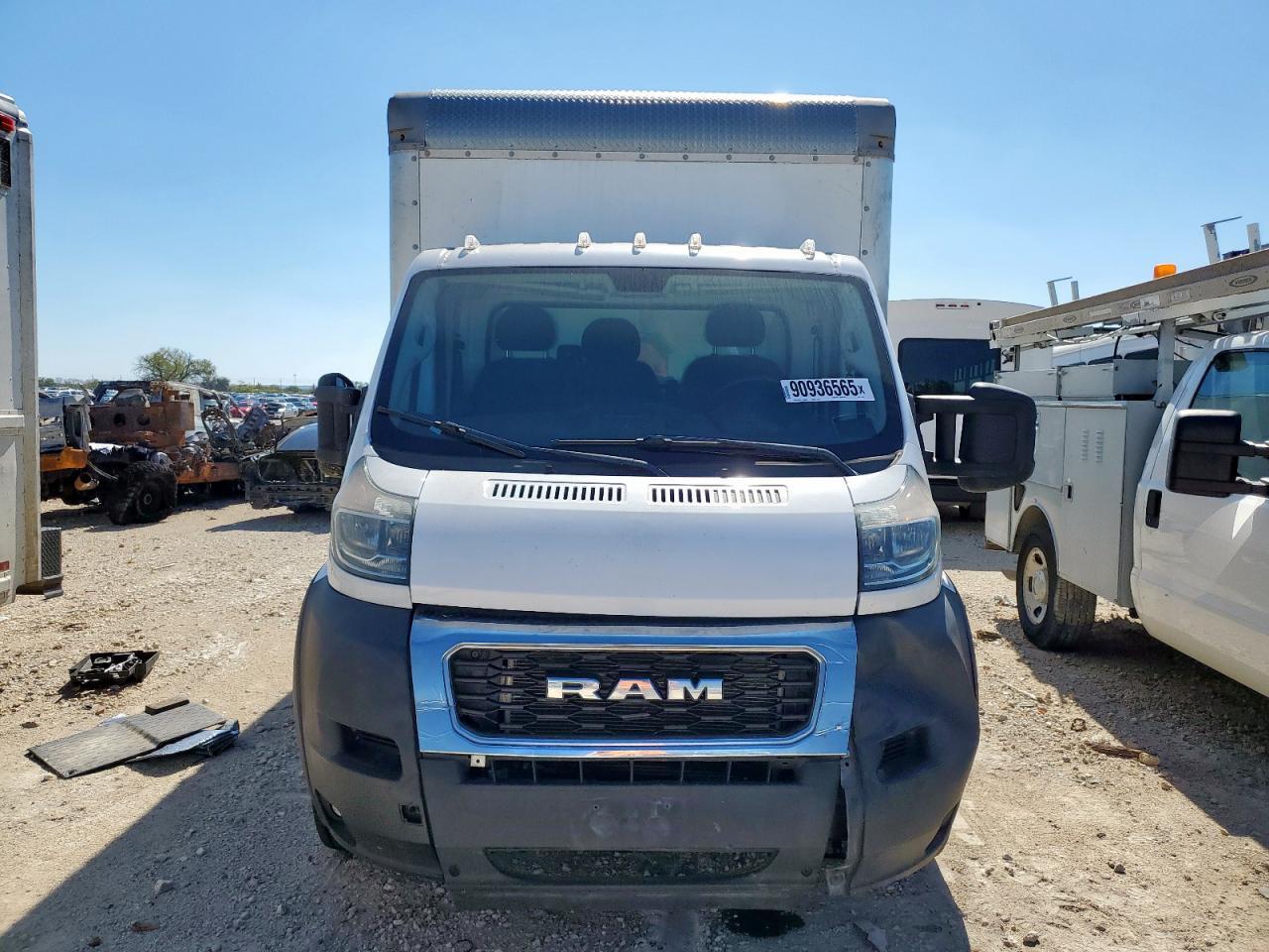 2019 Ram Promaster 3500 Box Truck - Фото 5