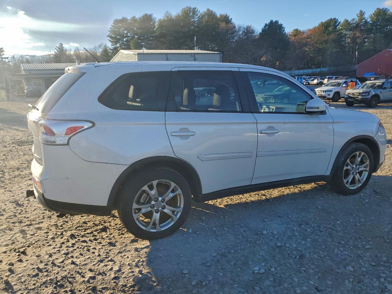 2015 Mitsubishi Outlander Se - Фото 3
