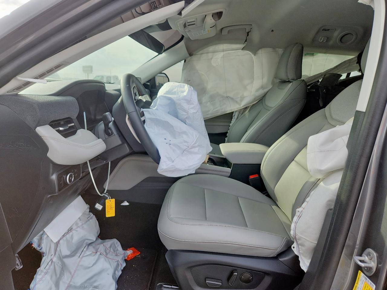 2025 Ford Explorer Active - Фото 7