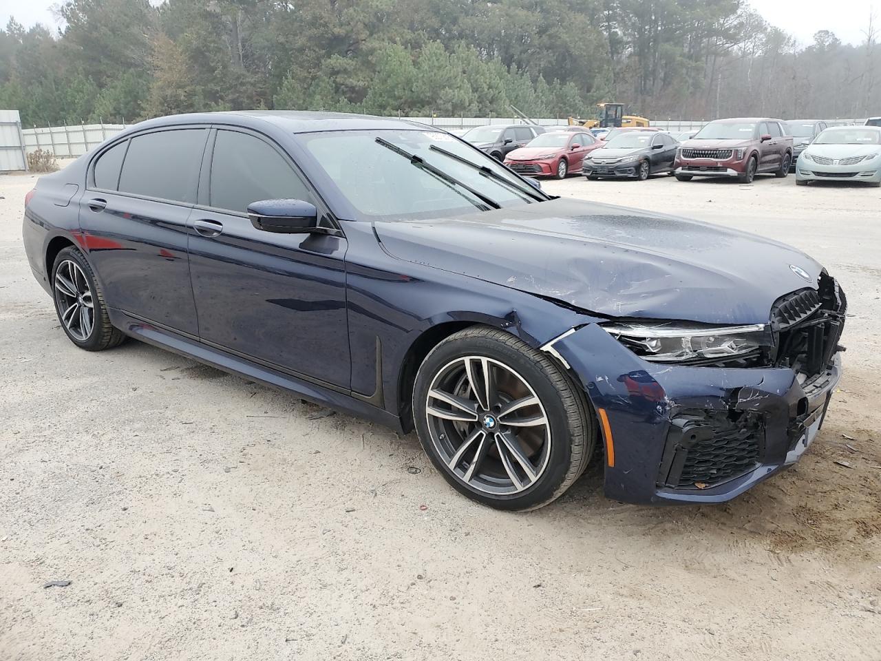 2020 BMW 750 Xi - Фото 4