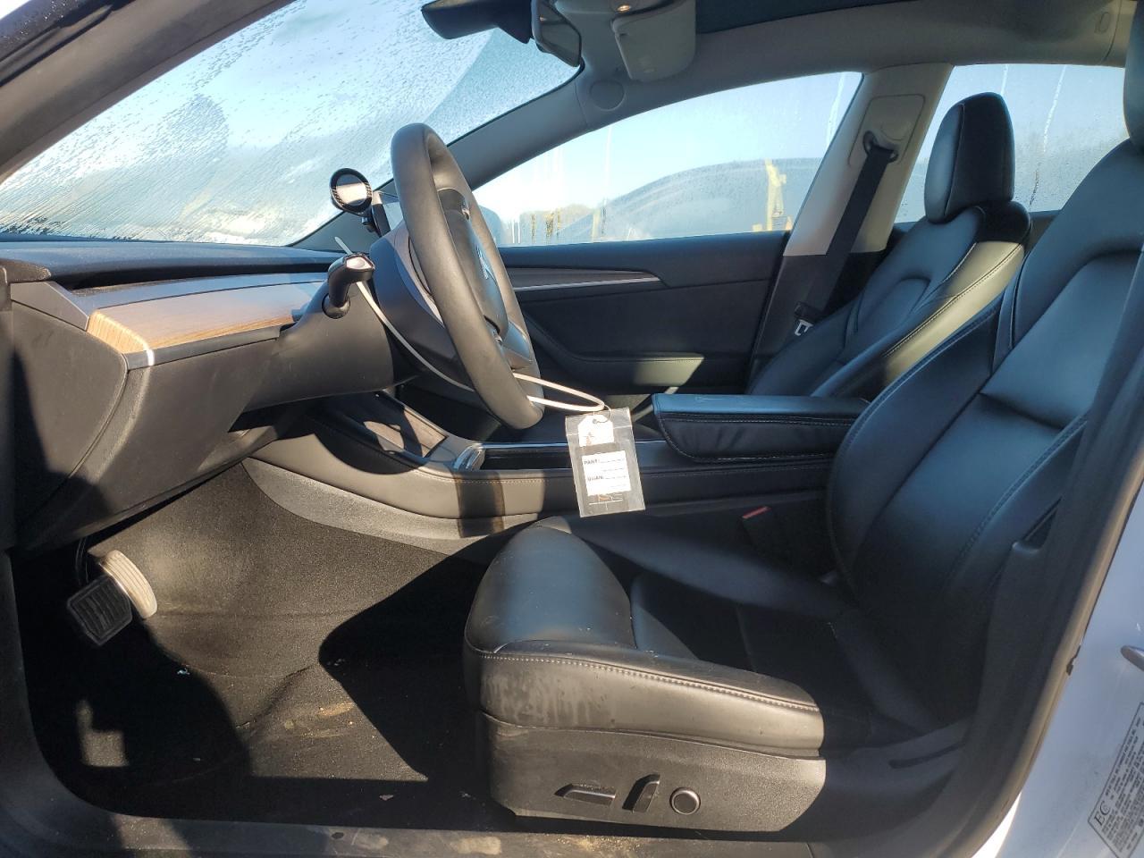 2023 Tesla Model 3 - Image 7