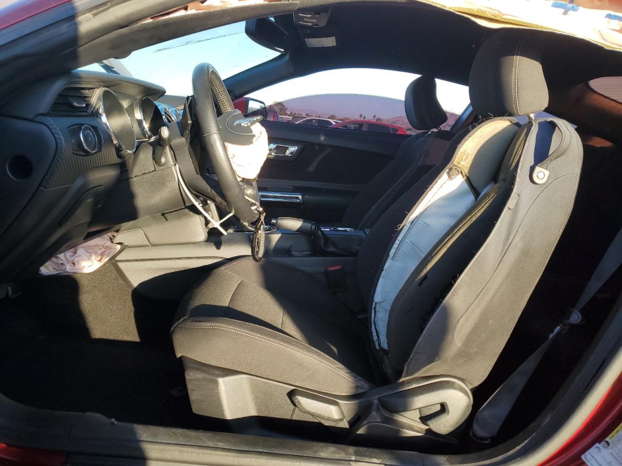 2015 Ford Mustang - Фото 7