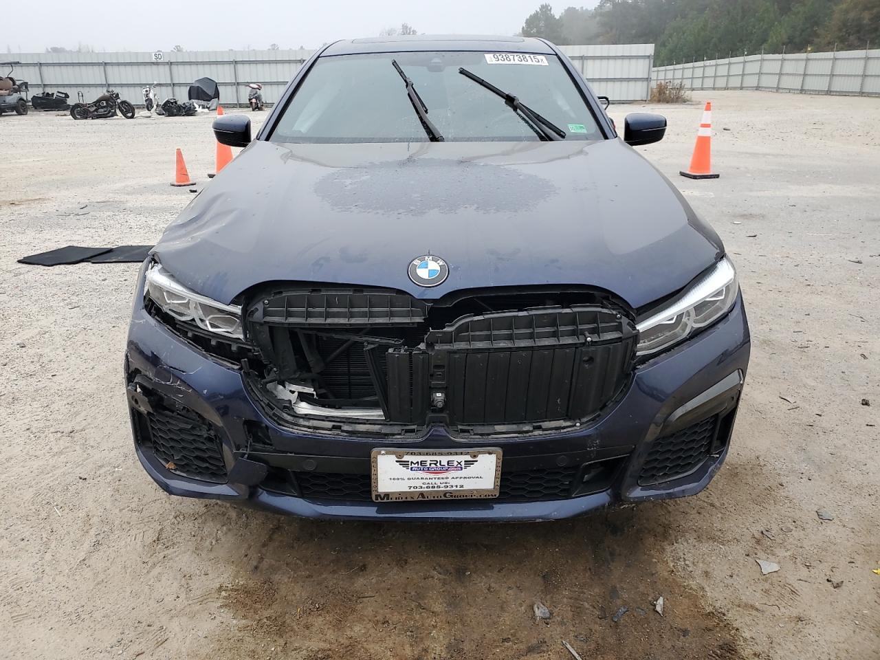 2020 BMW 750 Xi - Фото 5