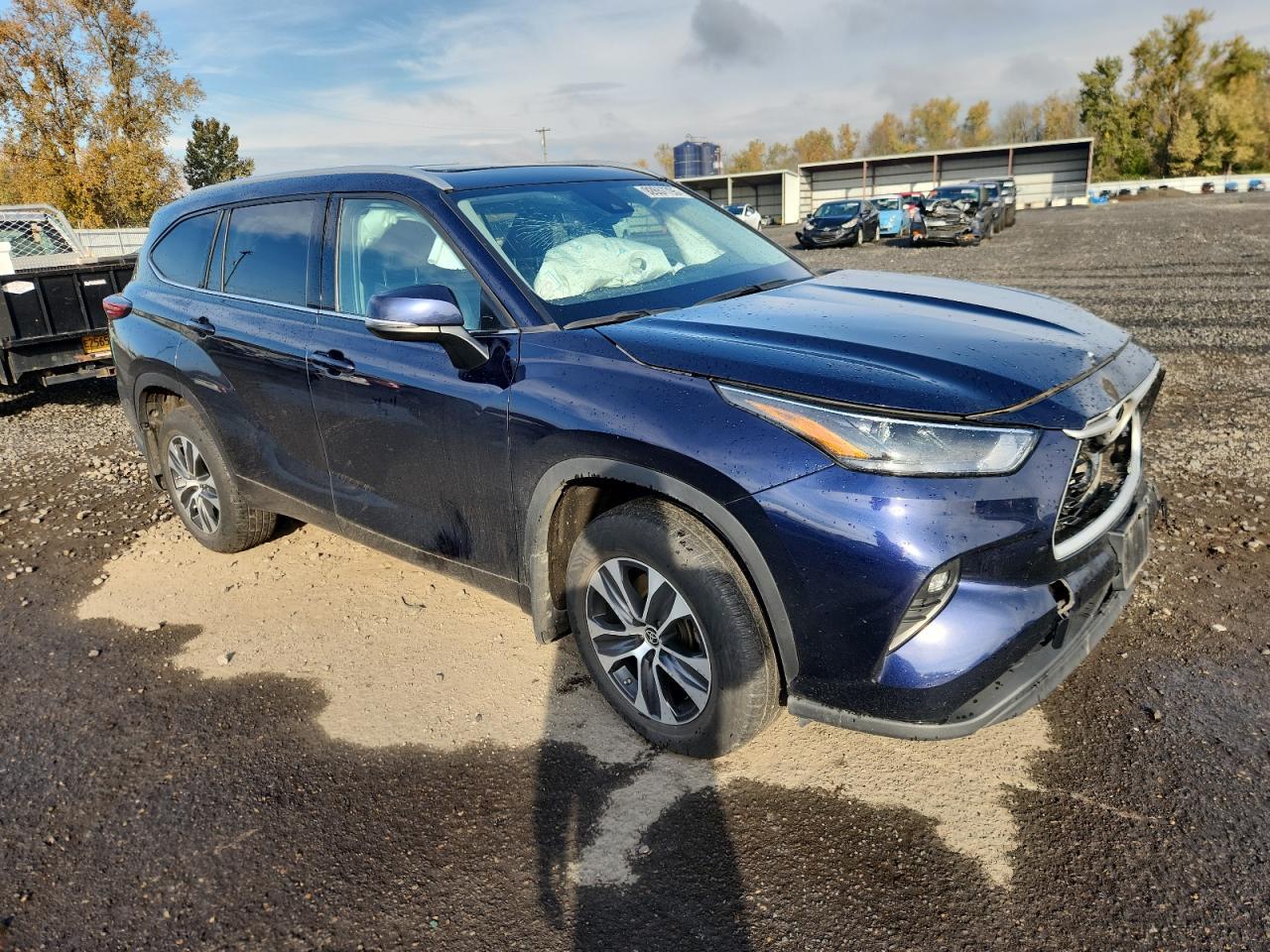 2022 Toyota Highlander Xle - Image 4