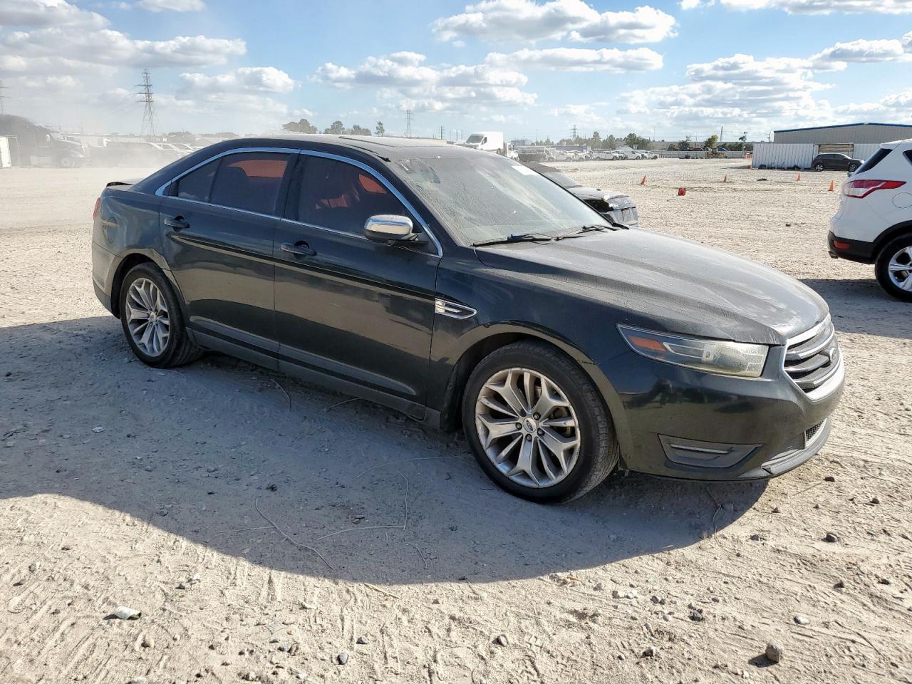 2015 Ford Taurus Limited - Фото 4