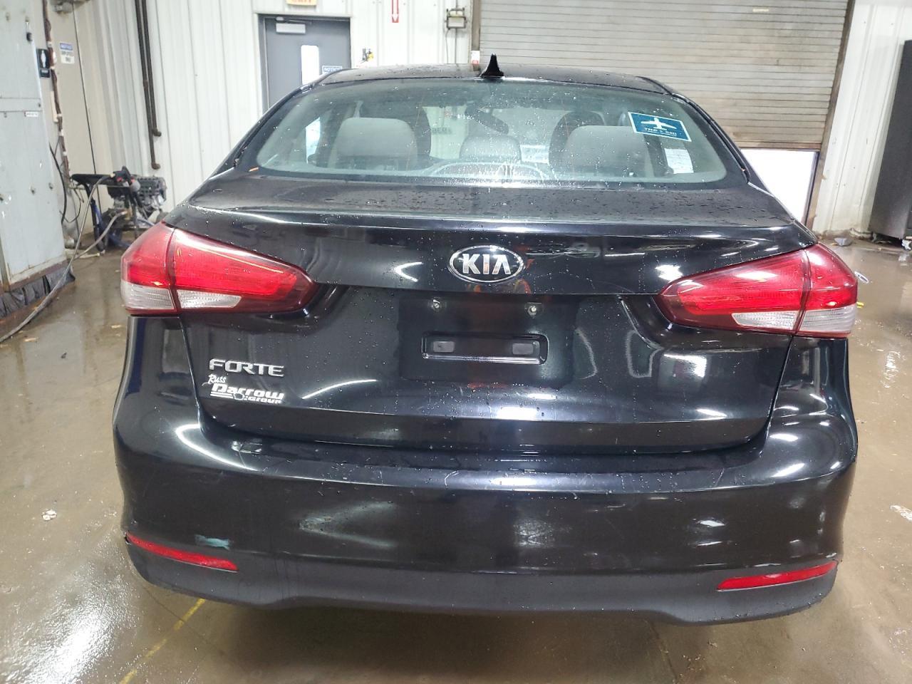 2017 Kia Forte Lx - Image 6