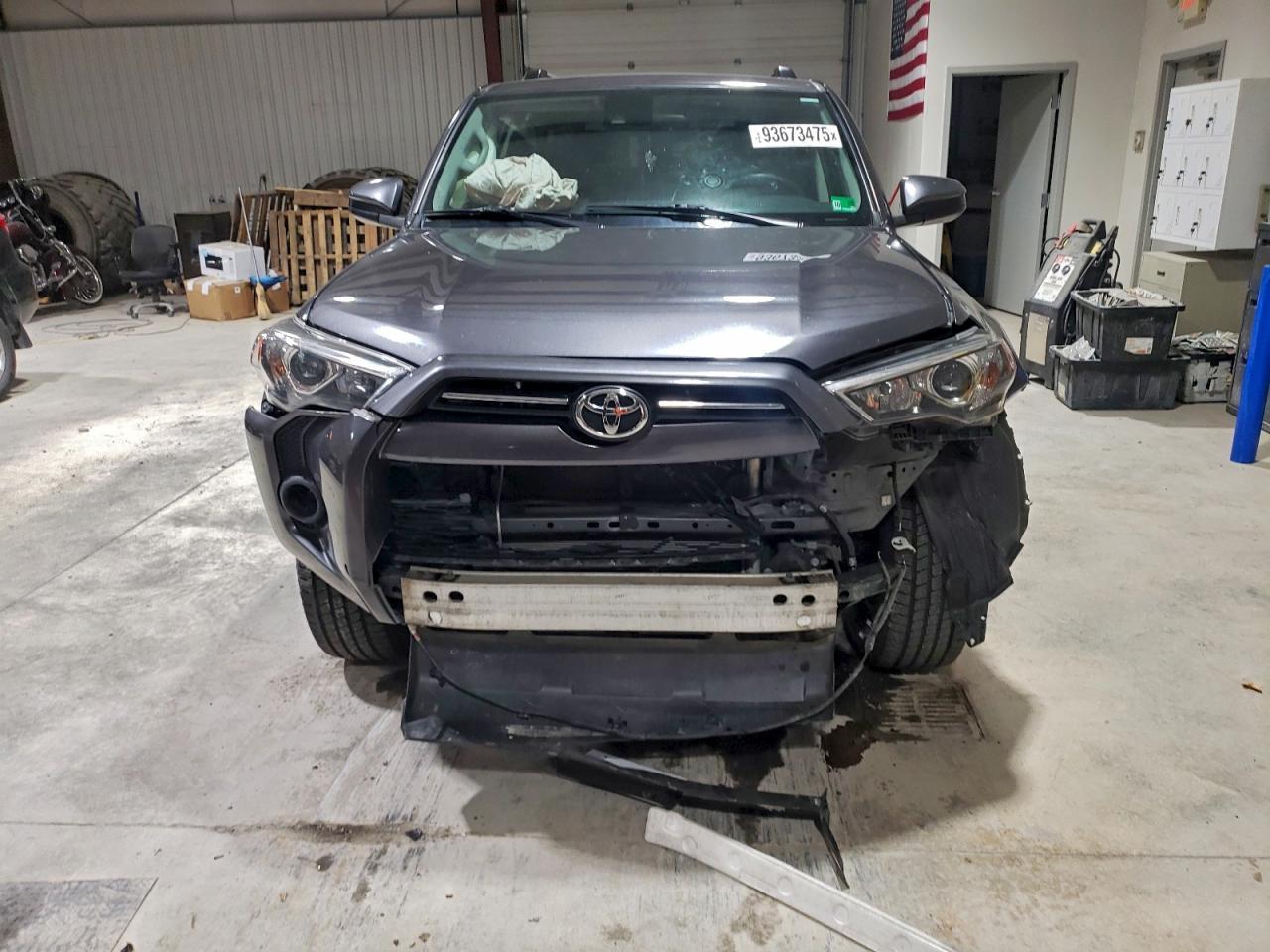 2021 Toyota 4Runner Sr5/Sr5 Premium - Image 5