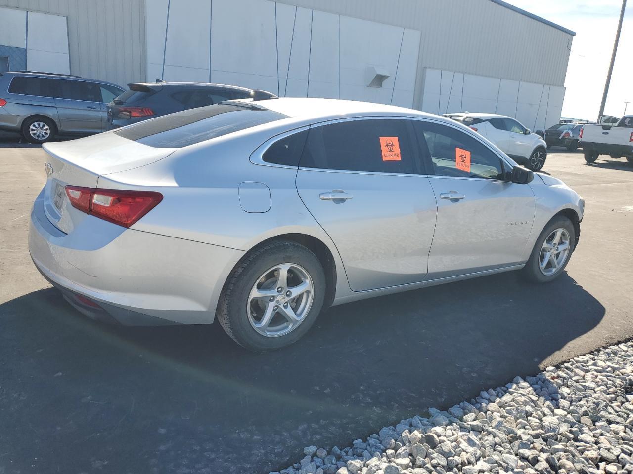 2018 Chevrolet Malibu Ls - Фото 3