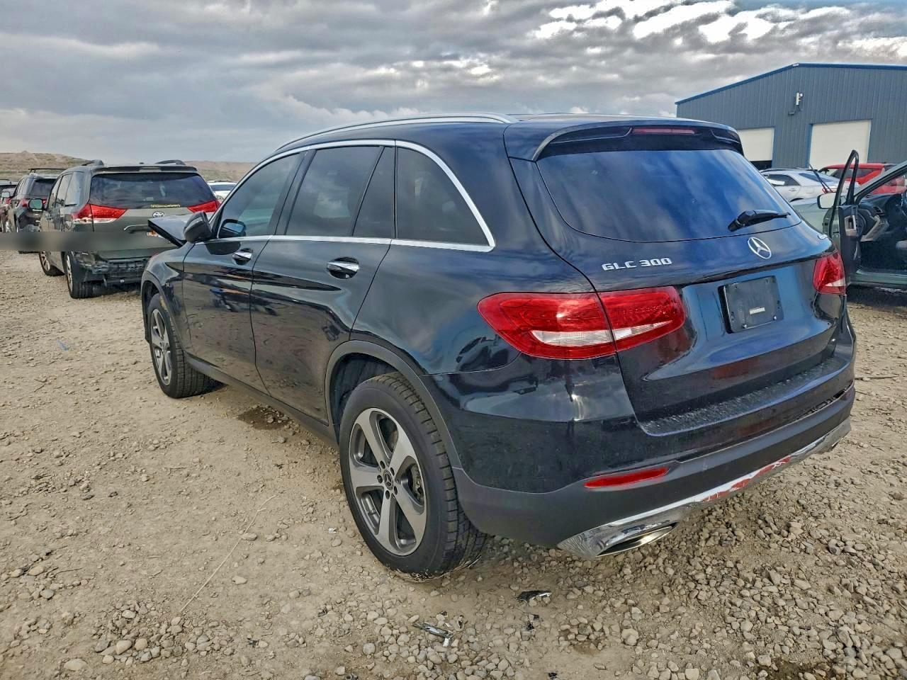 2019 Mercedes-Benz Glc 300 4Matic - Image 2