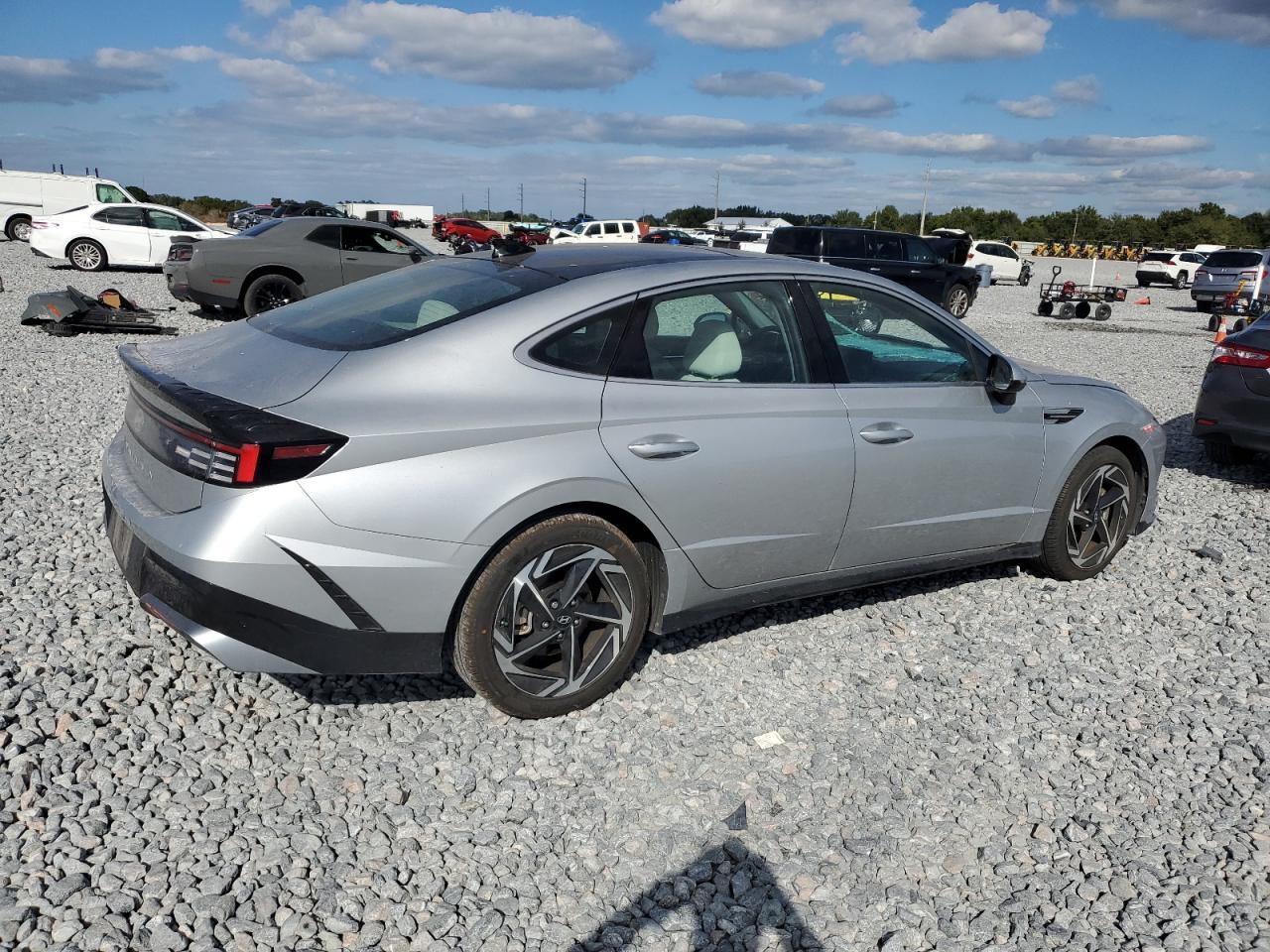 2024 Hyundai Sonata Sel - Image 3
