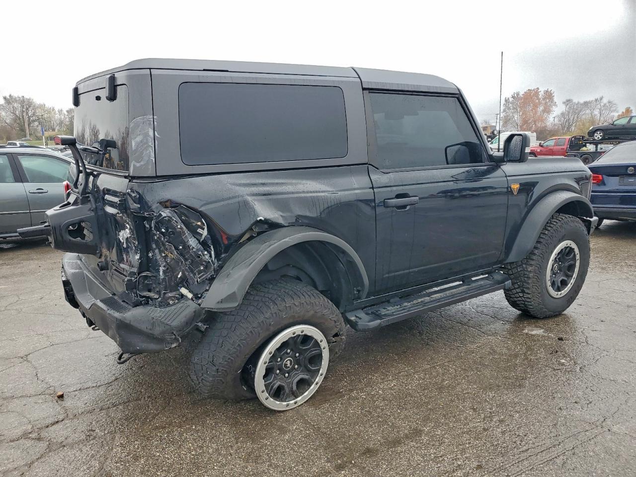 2022 Ford Bronco Base - Фото 3