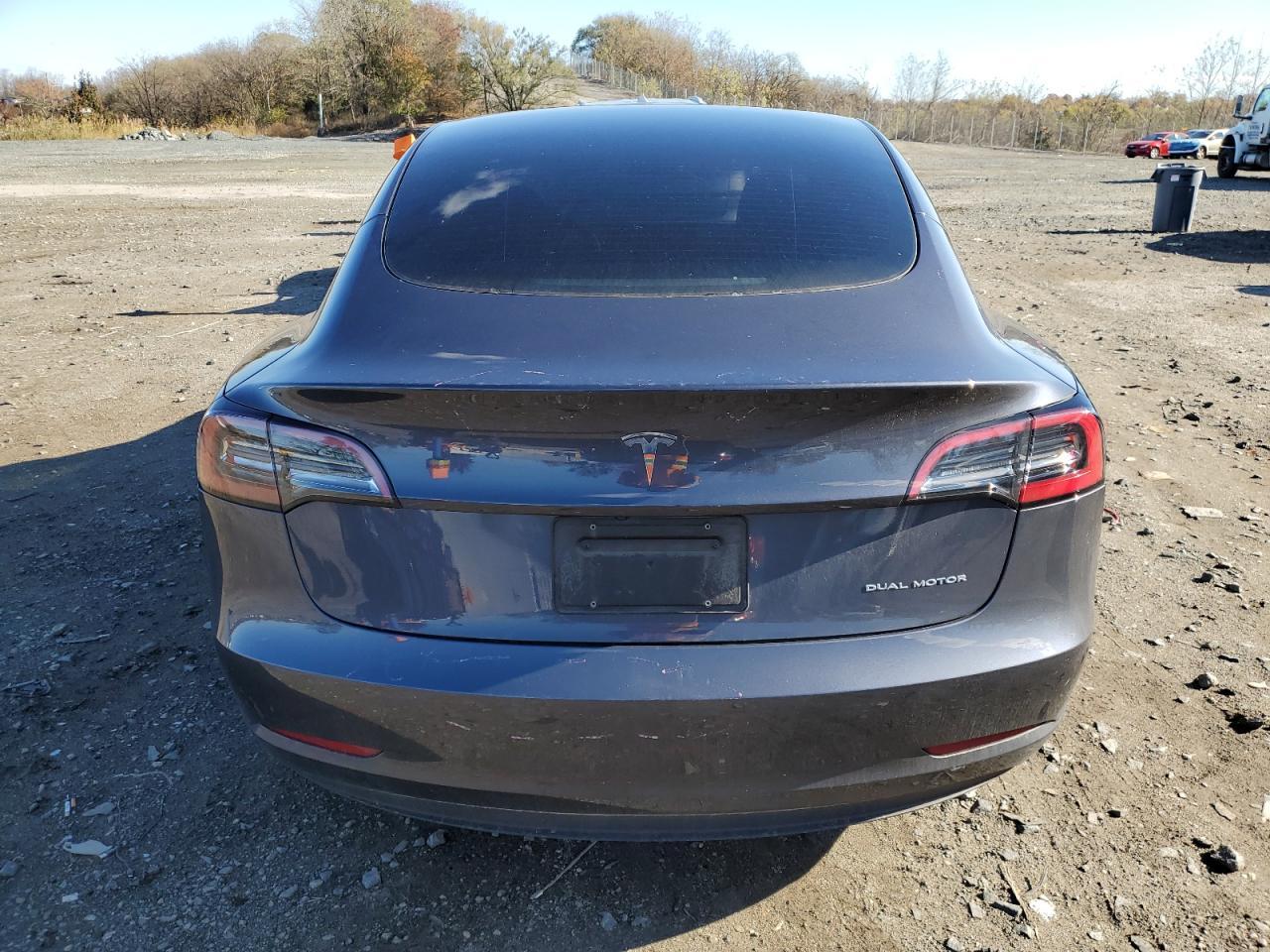 2023 Tesla Model 3 - Фото 6