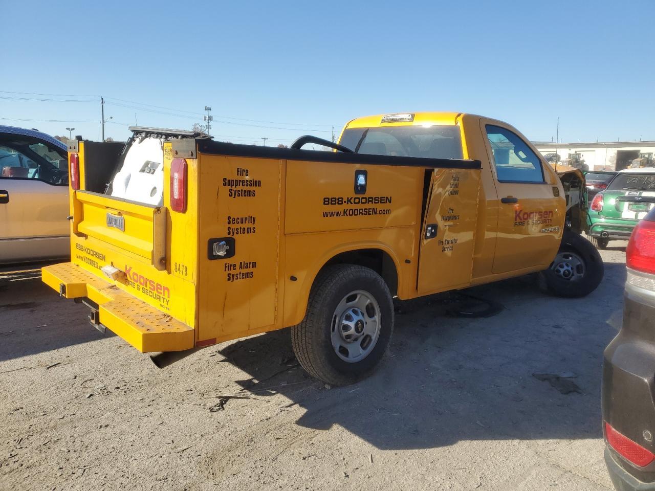 2022 Chevrolet Silverado C2500 Heavy Duty - Image 3