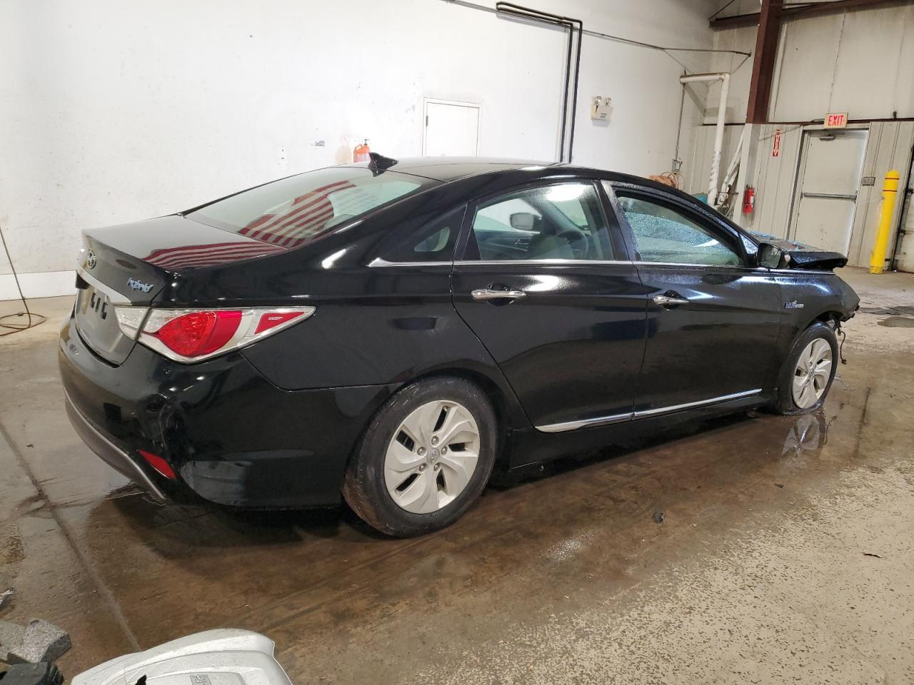 2015 Hyundai Sonata Hybrid - Фото 3