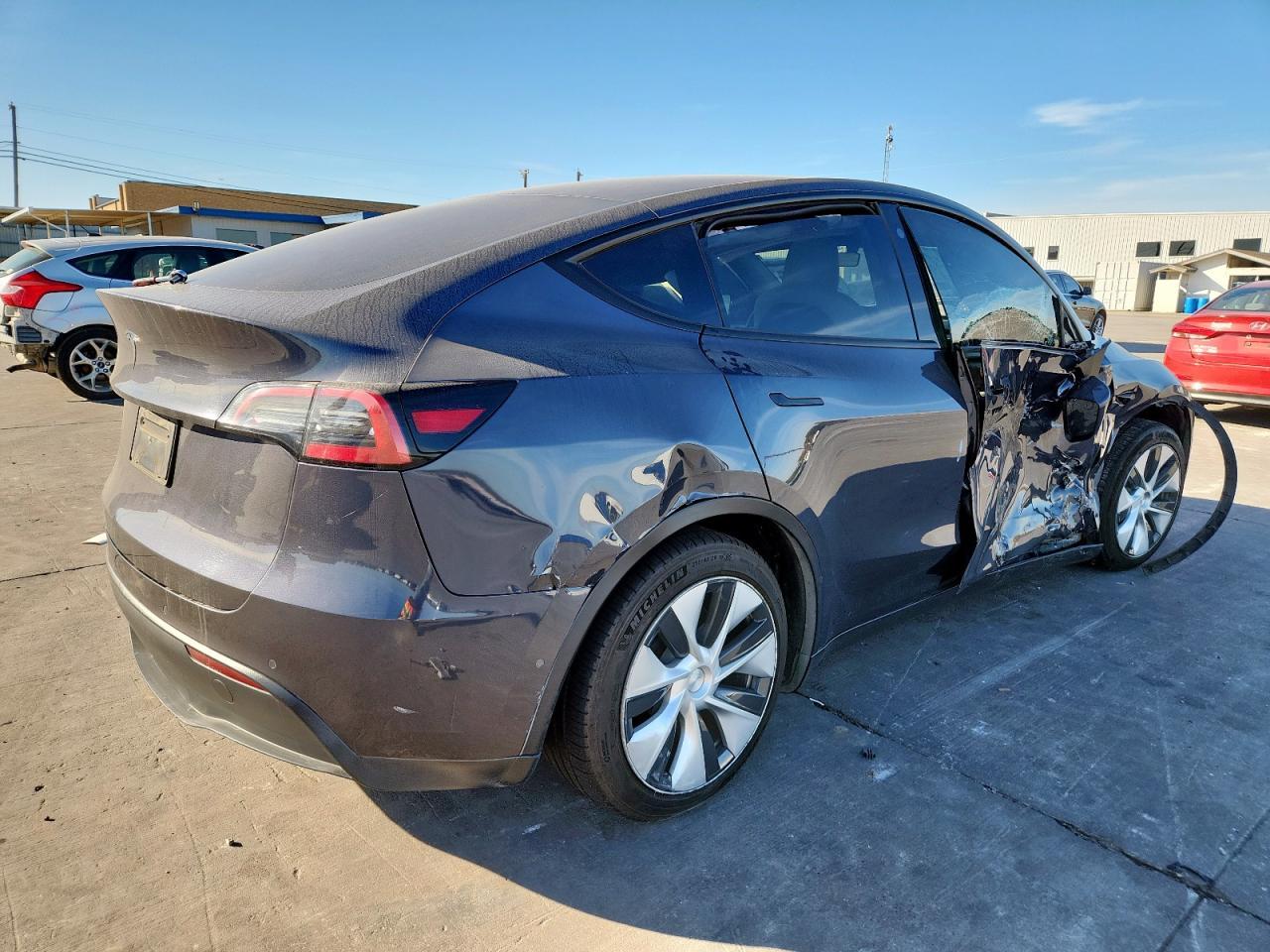 2022 Tesla Model Y - Image 3