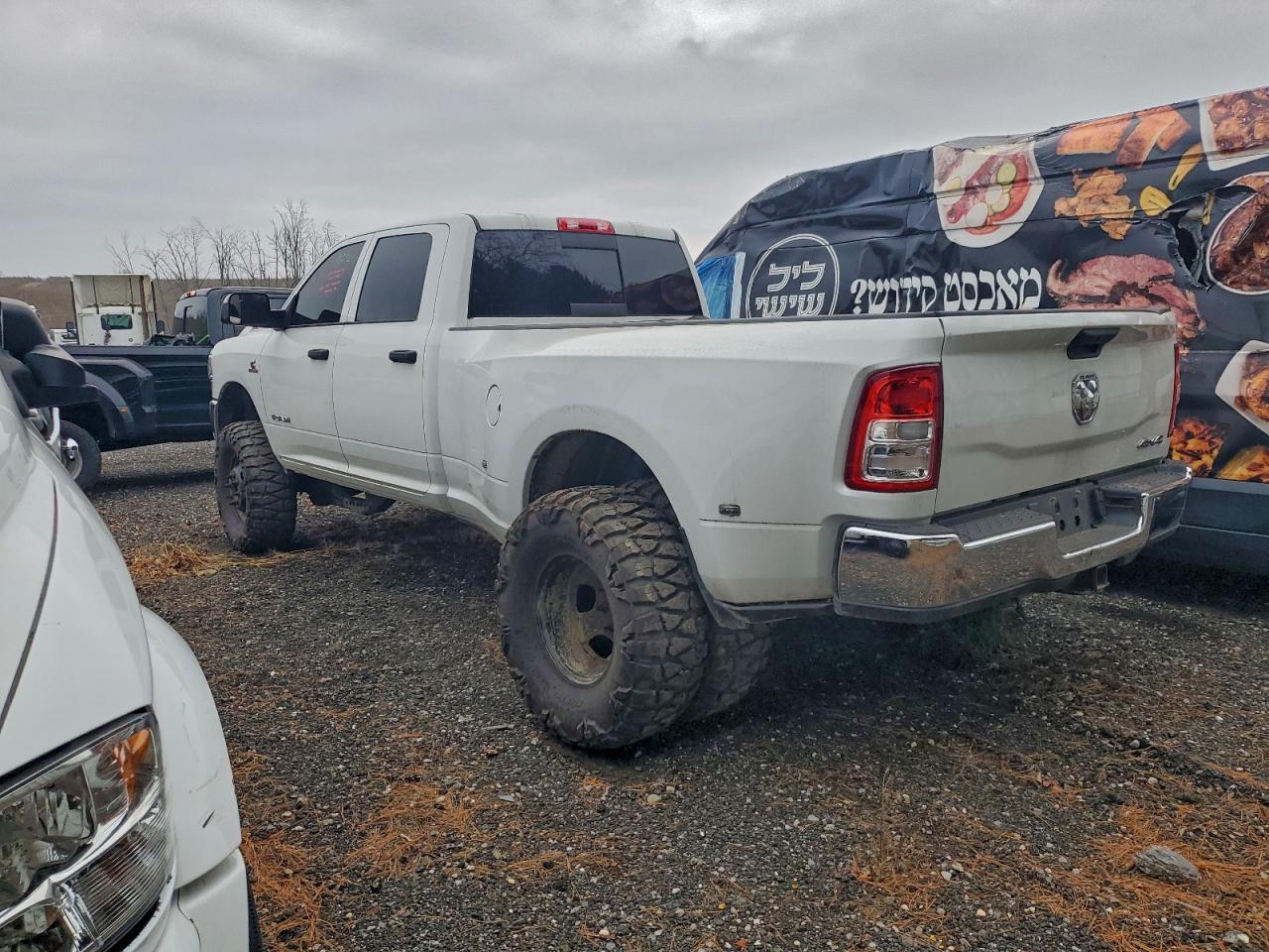 2020 Ram 3500 Tradesman - Фото 2