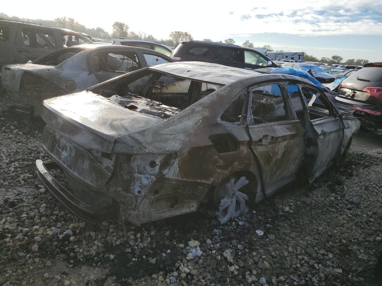 2025 Volkswagen Jetta Se - Фото 3