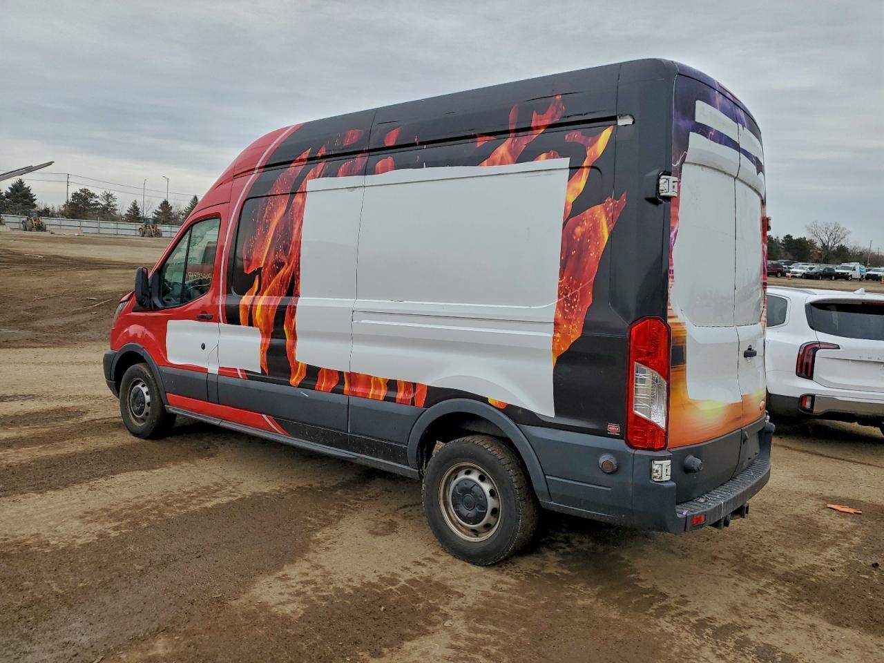 2015 Ford Transit T-350 - Фото 2