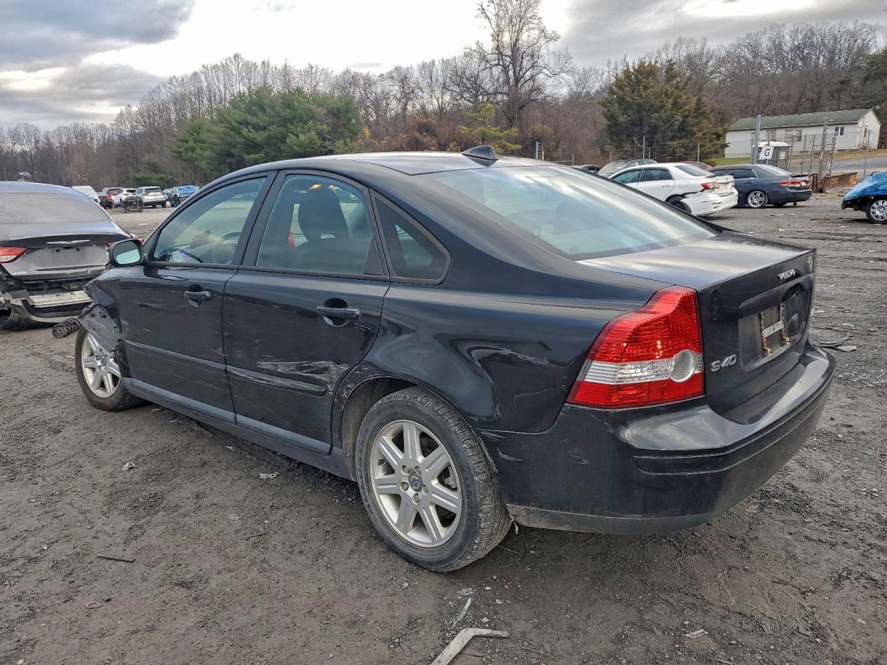 2007 Volvo S40 2.4I - Фото 2