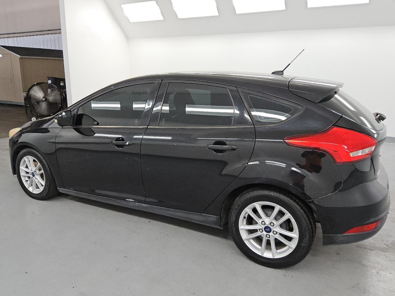2017 Ford Focus Se - Фото 2