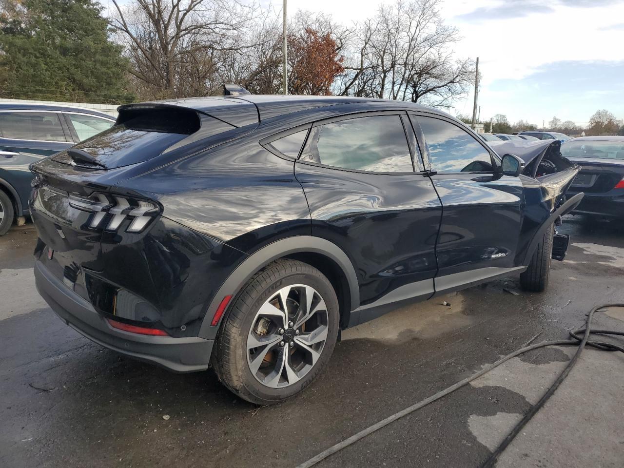 2024 Ford Mustang Mach-E Select - Image 3
