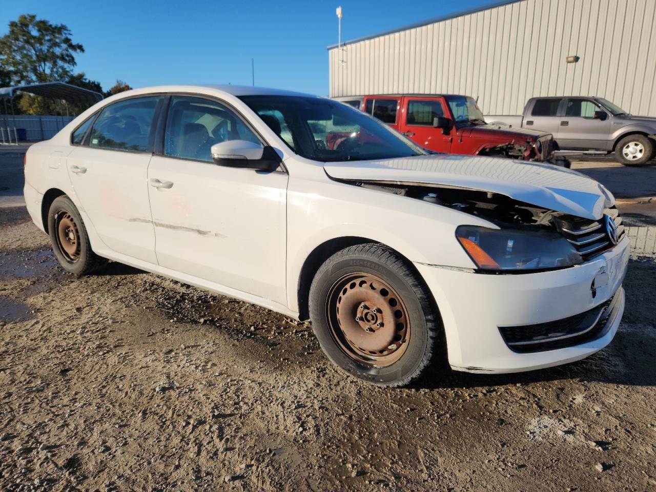 2014 Volkswagen Passat S - Фото 4