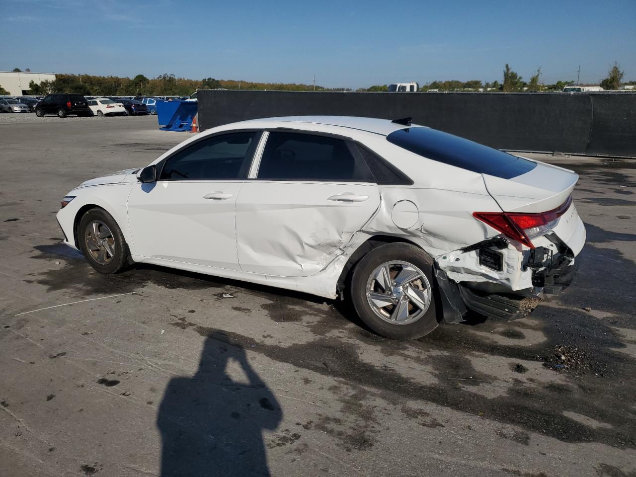 2025 Hyundai Elantra Se - Фото 2