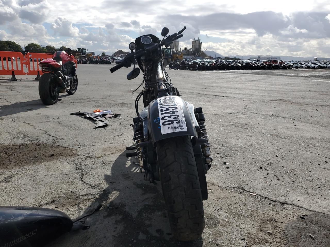 2009 Harley-Davidson Xl883 N - Фото 4