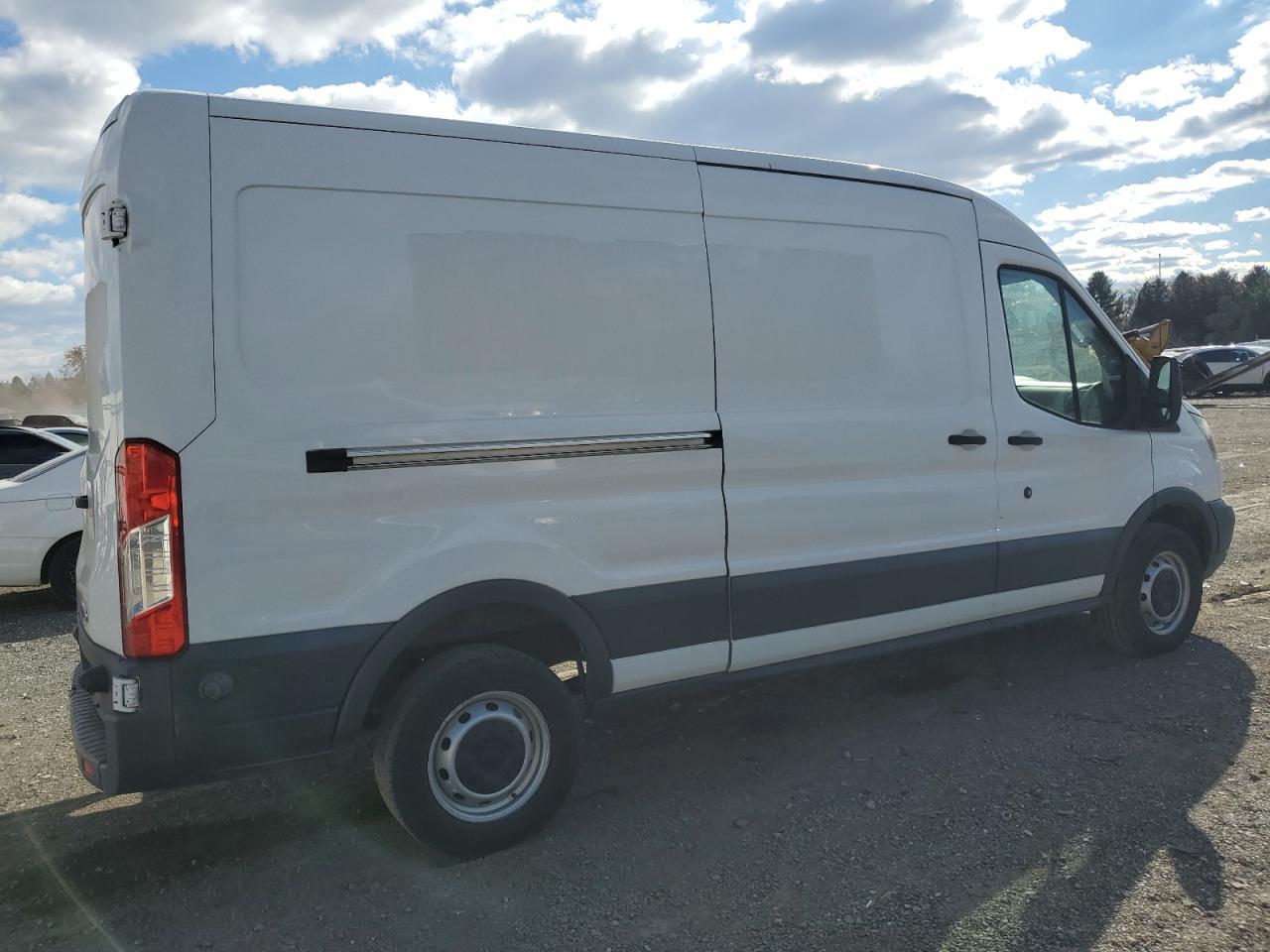2016 Ford Transit 250 Delivery Van - Image 3