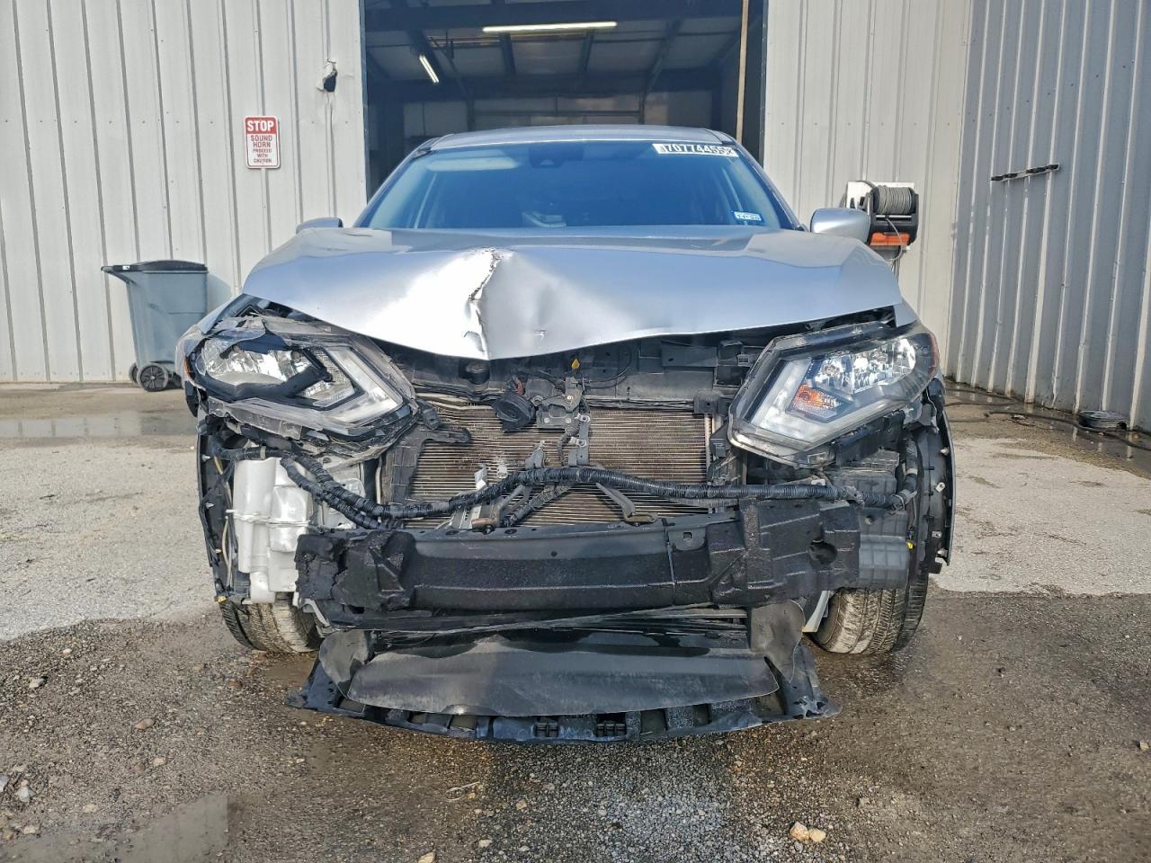 2020 Nissan Rogue S - Фото 5