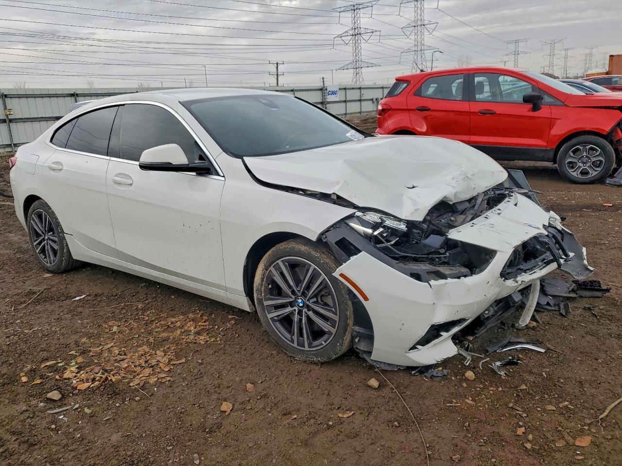 2020 BMW 228Xi - Фото 4