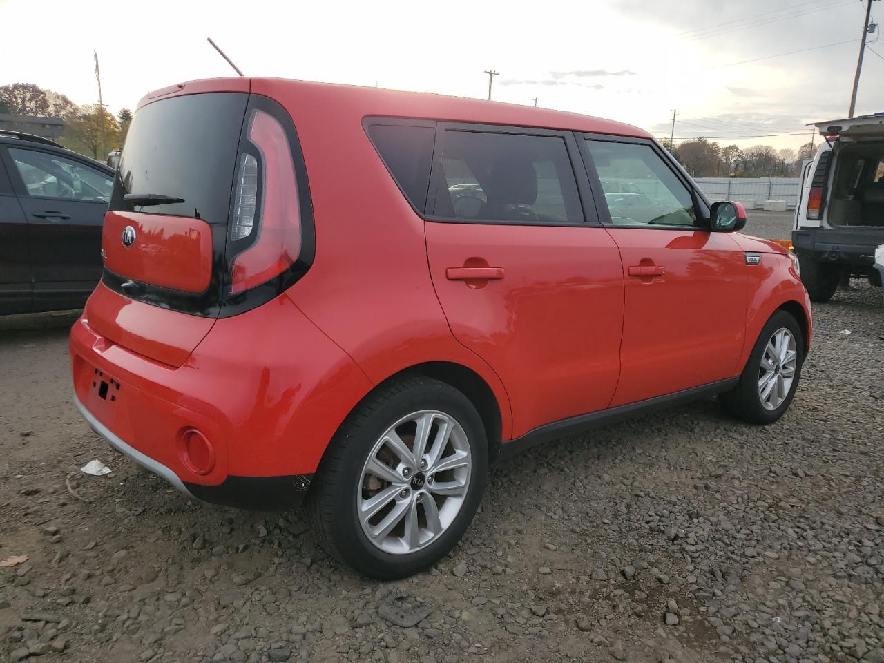 2019 Kia Soul + - Image 3