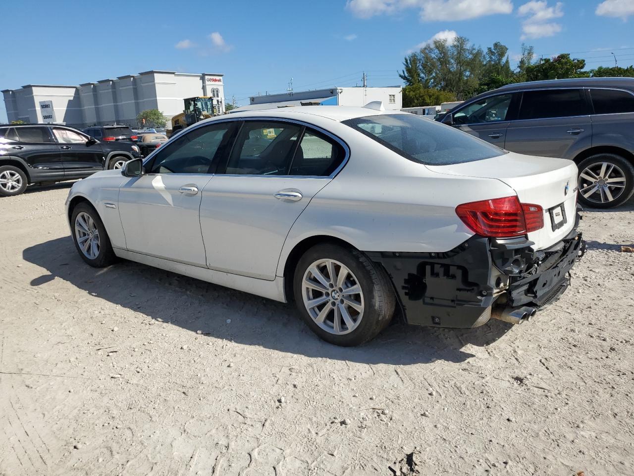 2015 BMW 528 I - Image 2