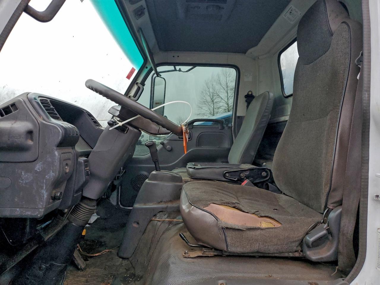 1999 Isuzu Npr Dump Truck - Фото 7