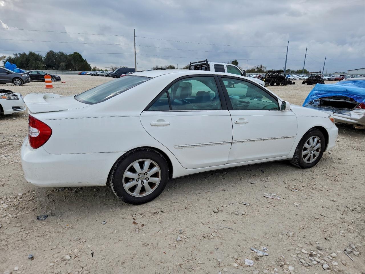 2003 Toyota Camry Le - Image 3